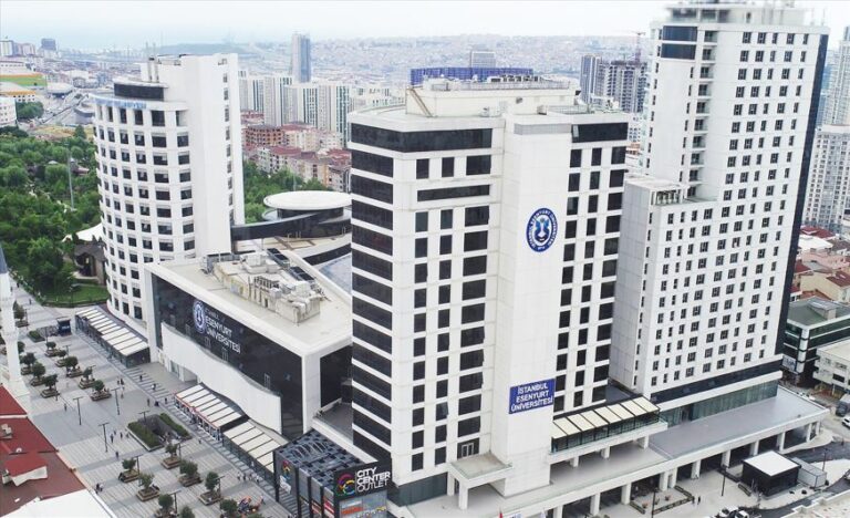 İstanbul Esenyurt Universiteti